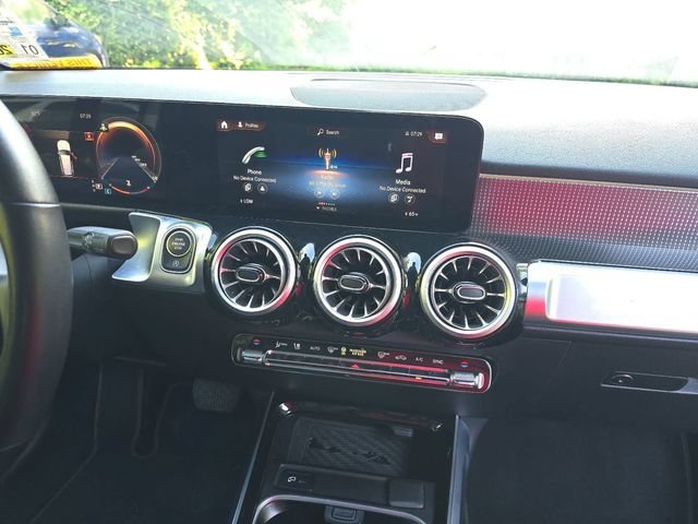 Used 2022 Mercedes-Benz GLB 250 image 18
