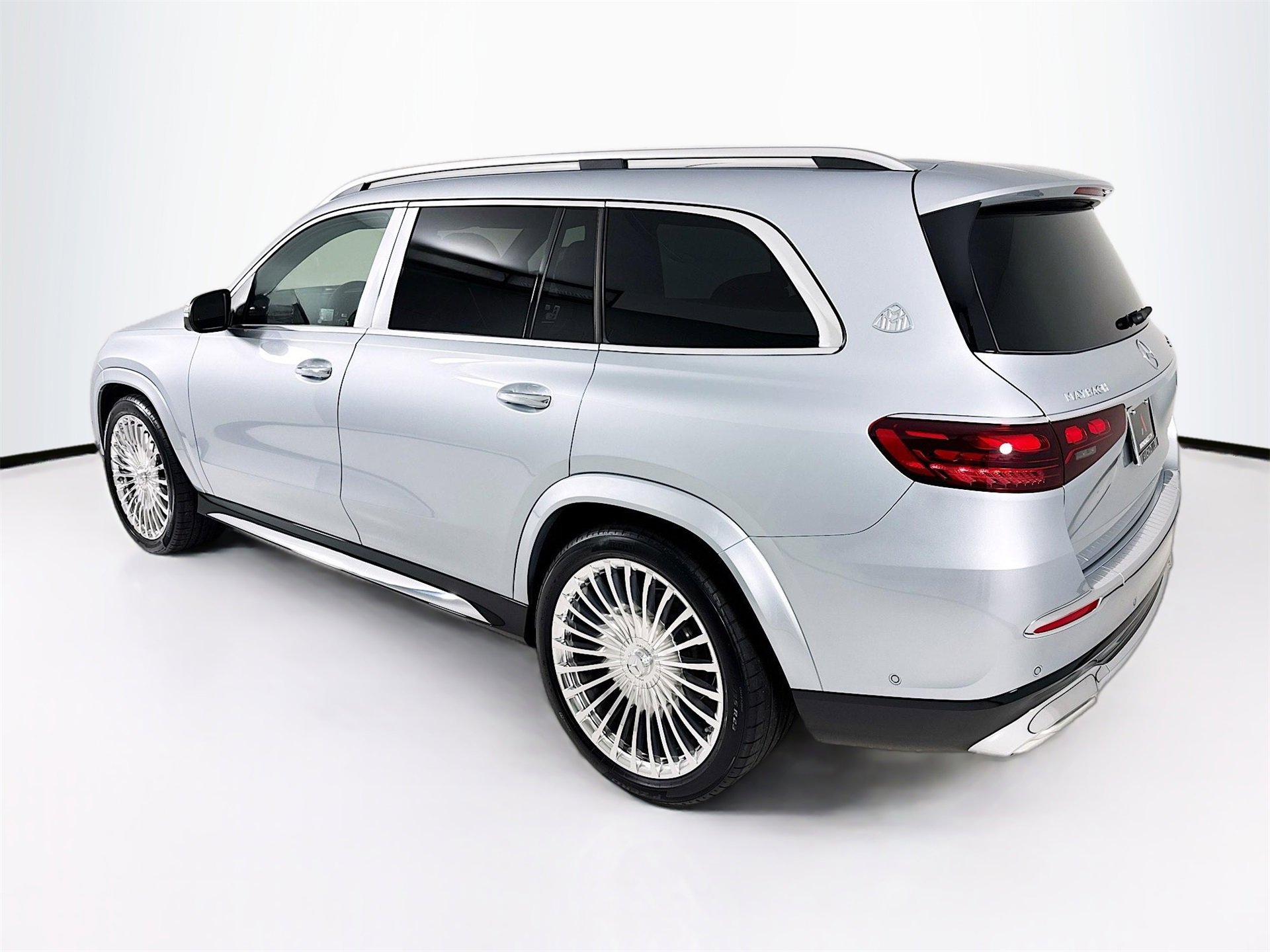 New 2026 Mercedes-Benz Maybach GLS 600 4MATIC image 6