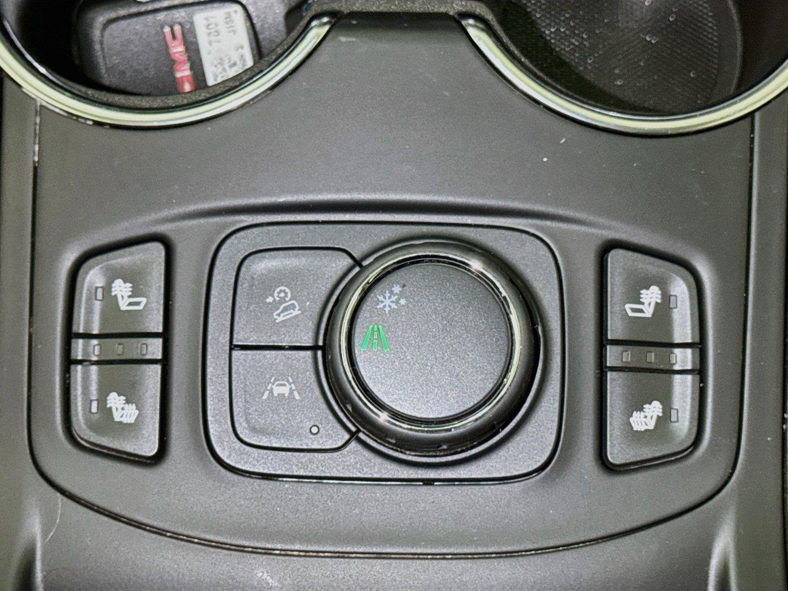 Used 2024 GMC Terrain SLE w/ Driver Convenience Package FWD image 18