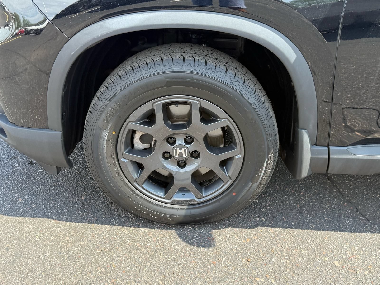 Certified 2023 Honda Pilot TrailSport image 12