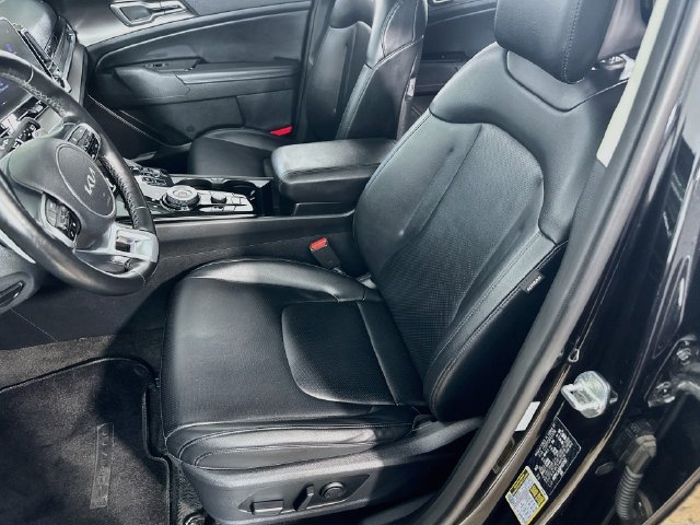Used 2023 Kia Sportage EX AWD/4WD image 15