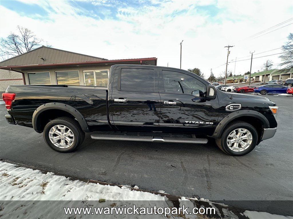 Used 2017 Nissan Titan SV RWD image 14