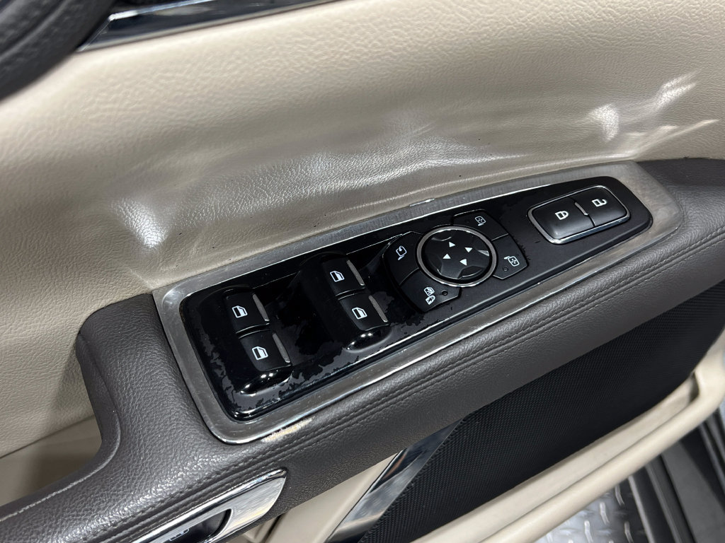 Used 2017 Lincoln Continental Reserve w/ Climate Package AWD/4WD image 17