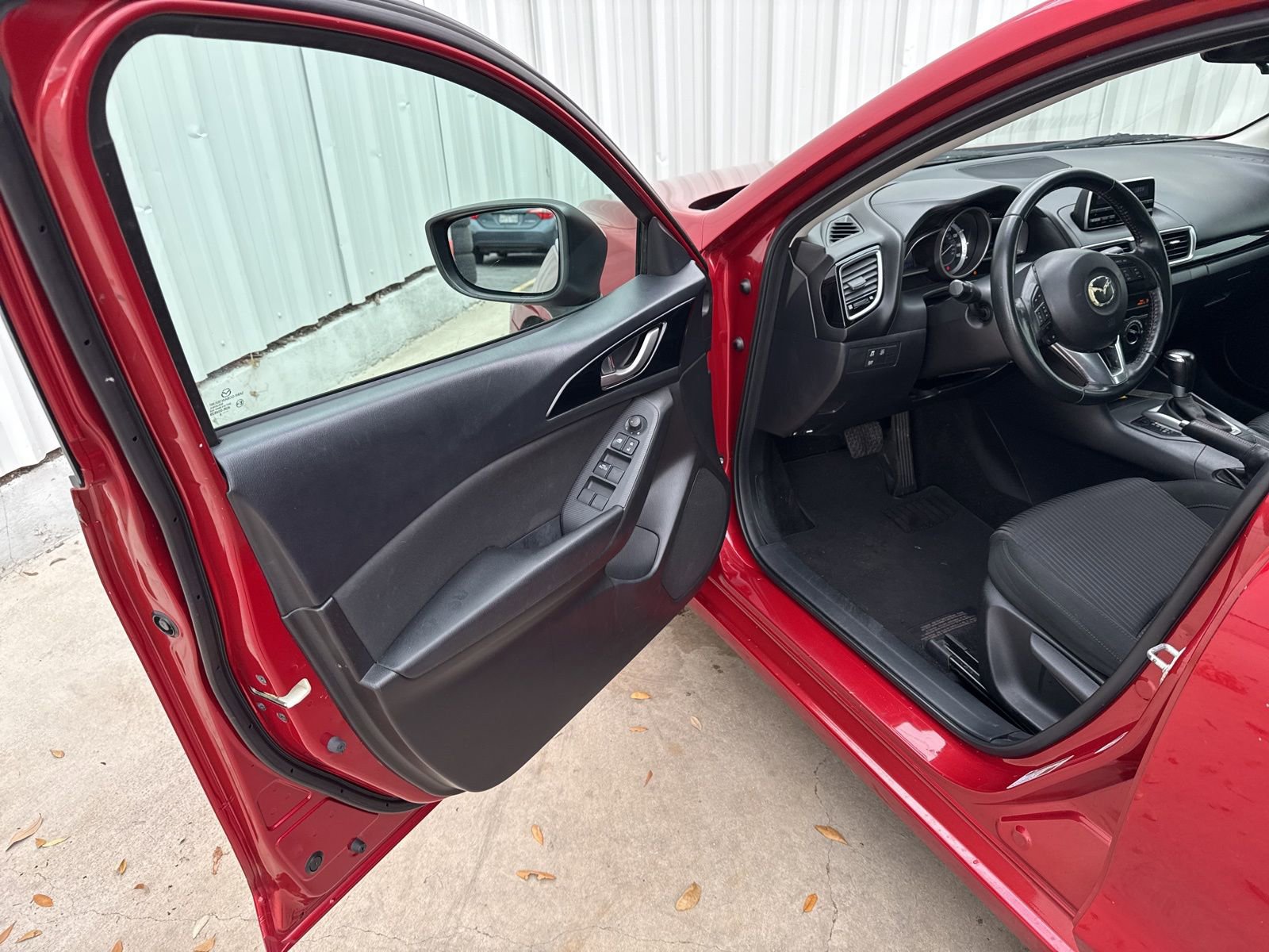 Used 2014 MAZDA MAZDA3 i Touring image 11