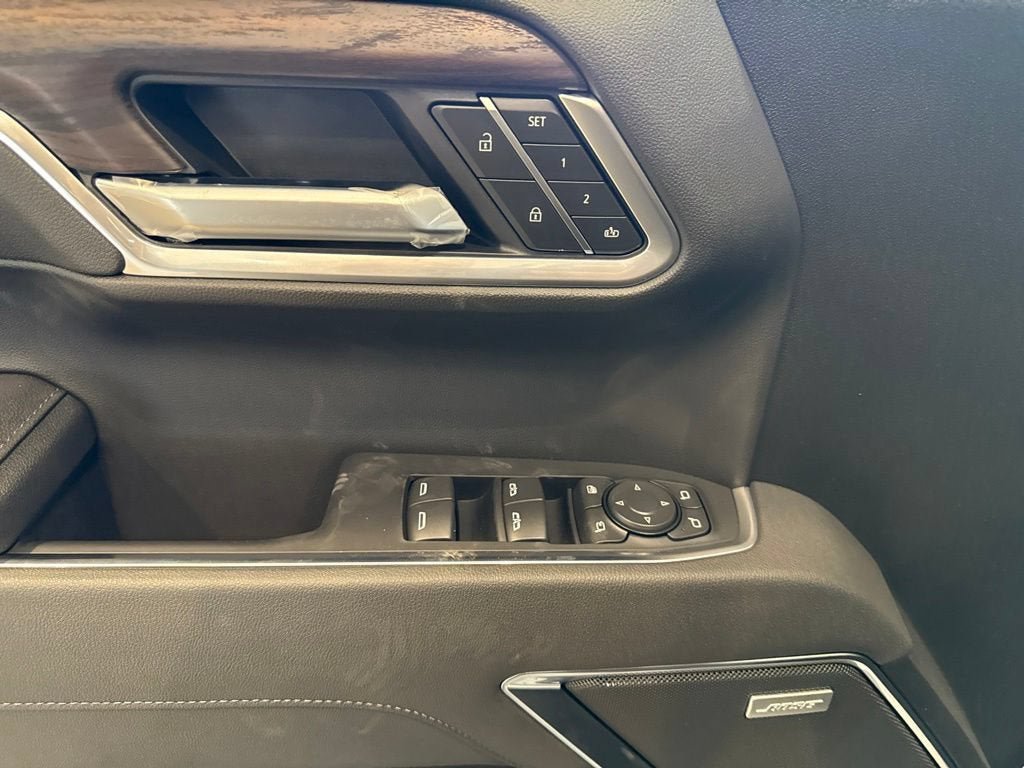 New 2026 GMC Sierra 1500 SLT AWD/4WD image 25