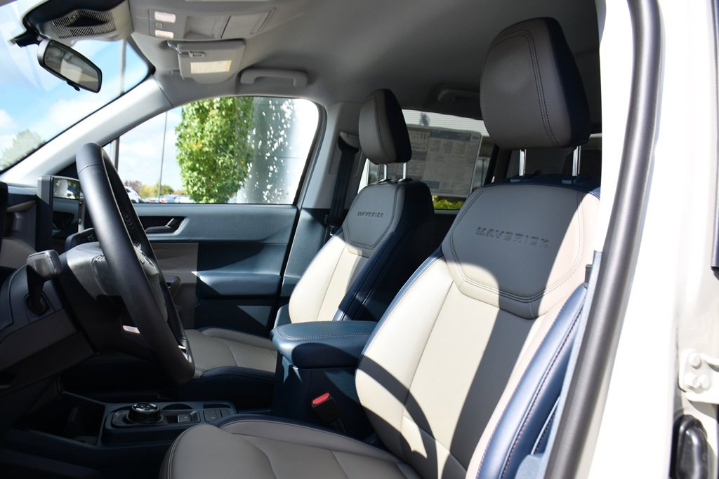 New 2025 Ford Maverick Lariat image 13