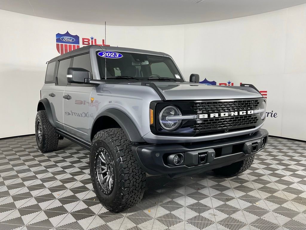 Used 2023 Ford Bronco Badlands video 1