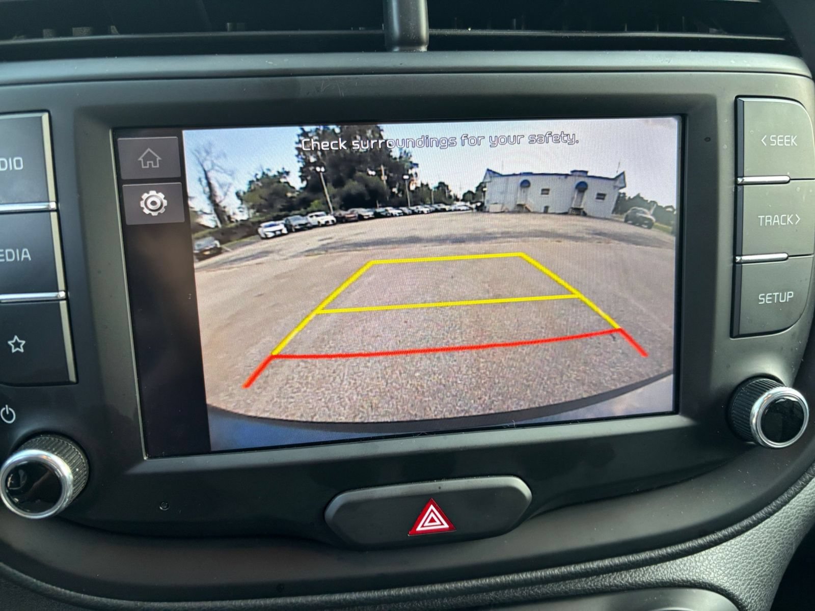 Used 2025 Kia Soul LX w/ LX Technology Package FWD image 21