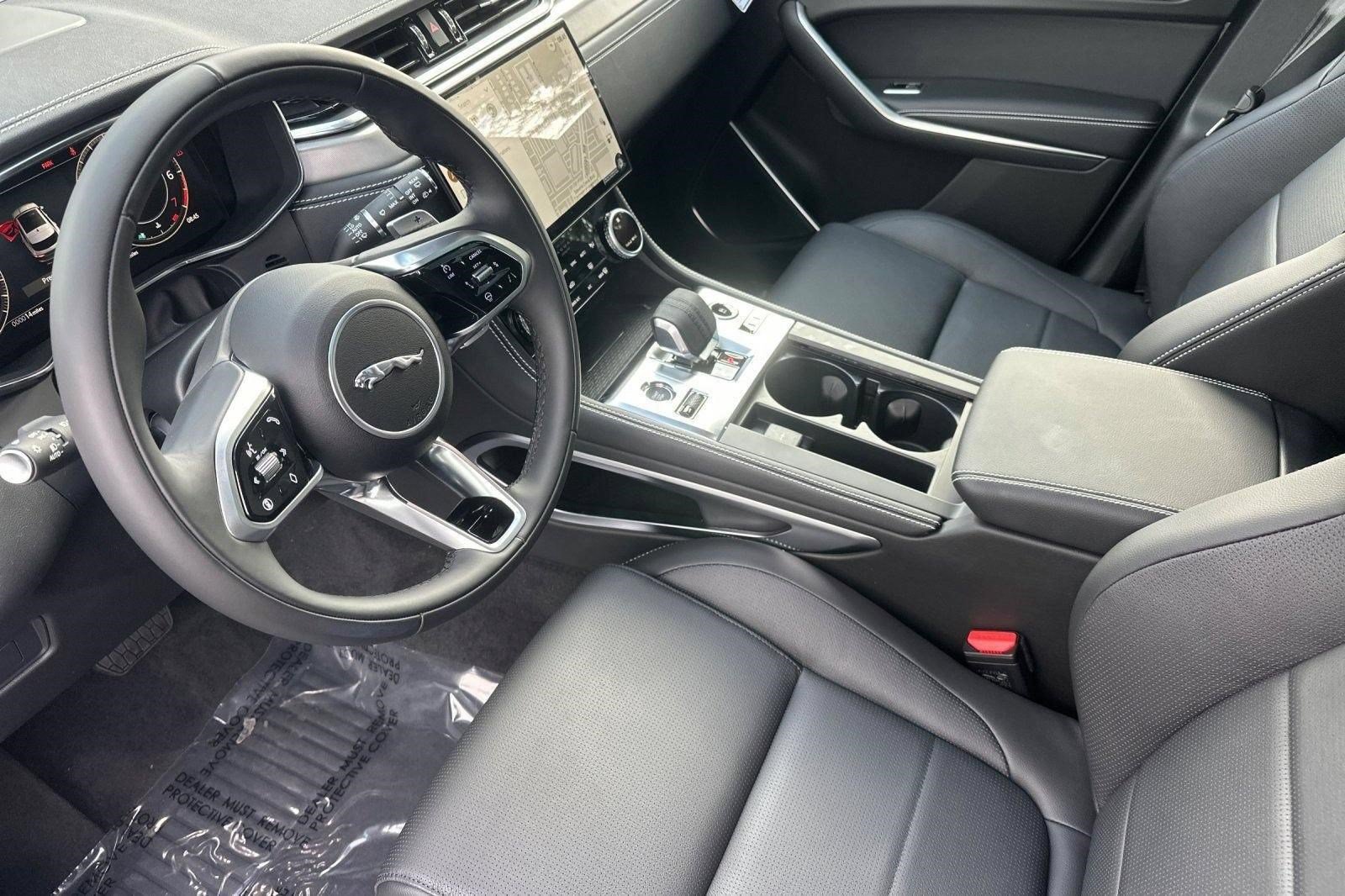 New 2026 Jaguar F-PACE R-Dynamic S AWD/4WD image 4
