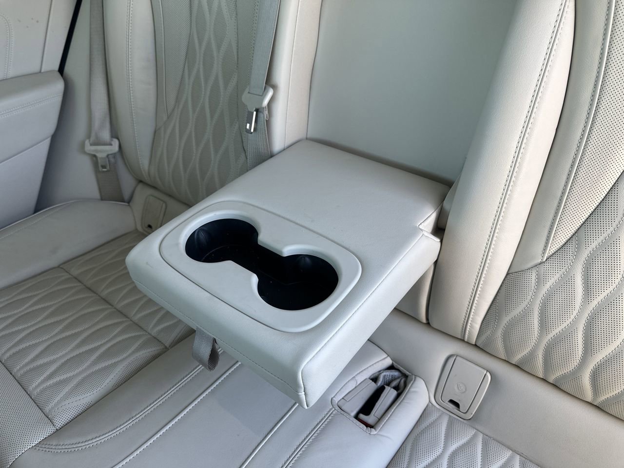 Used 2021 Buick Envision Avenir w/ Technology Package II image 27