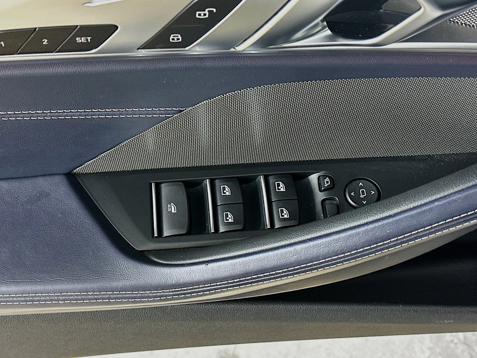 Used 2019 BMW M850i xDrive Convertible image 23