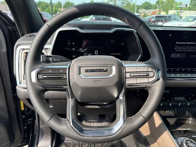 New 2026 GMC Canyon Denali w/ LPO, Denali Black Edition AWD/4WD image 17