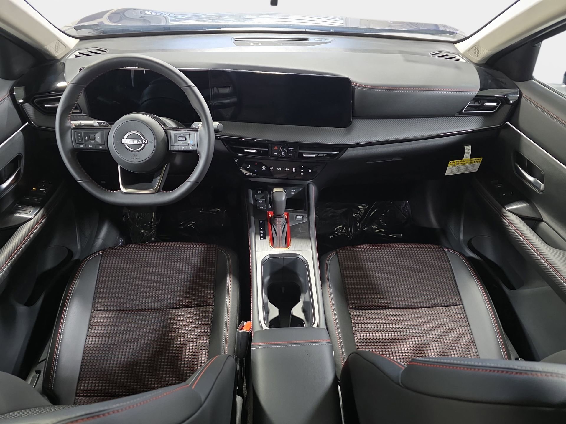 New 2026 Nissan Kicks SR w/ Cold Weather Package image 9