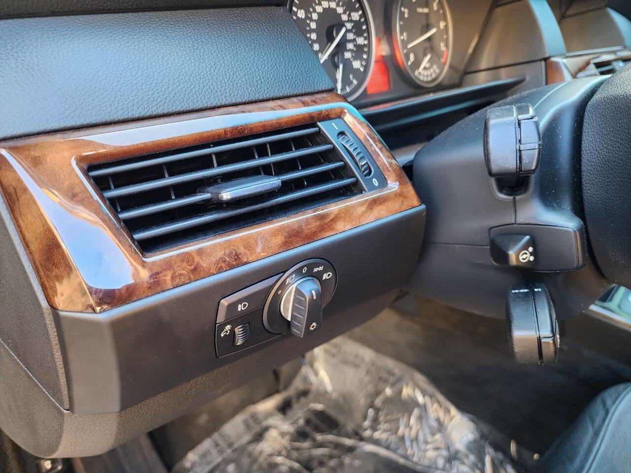 Used 2008 BMW 535i Sedan image 30