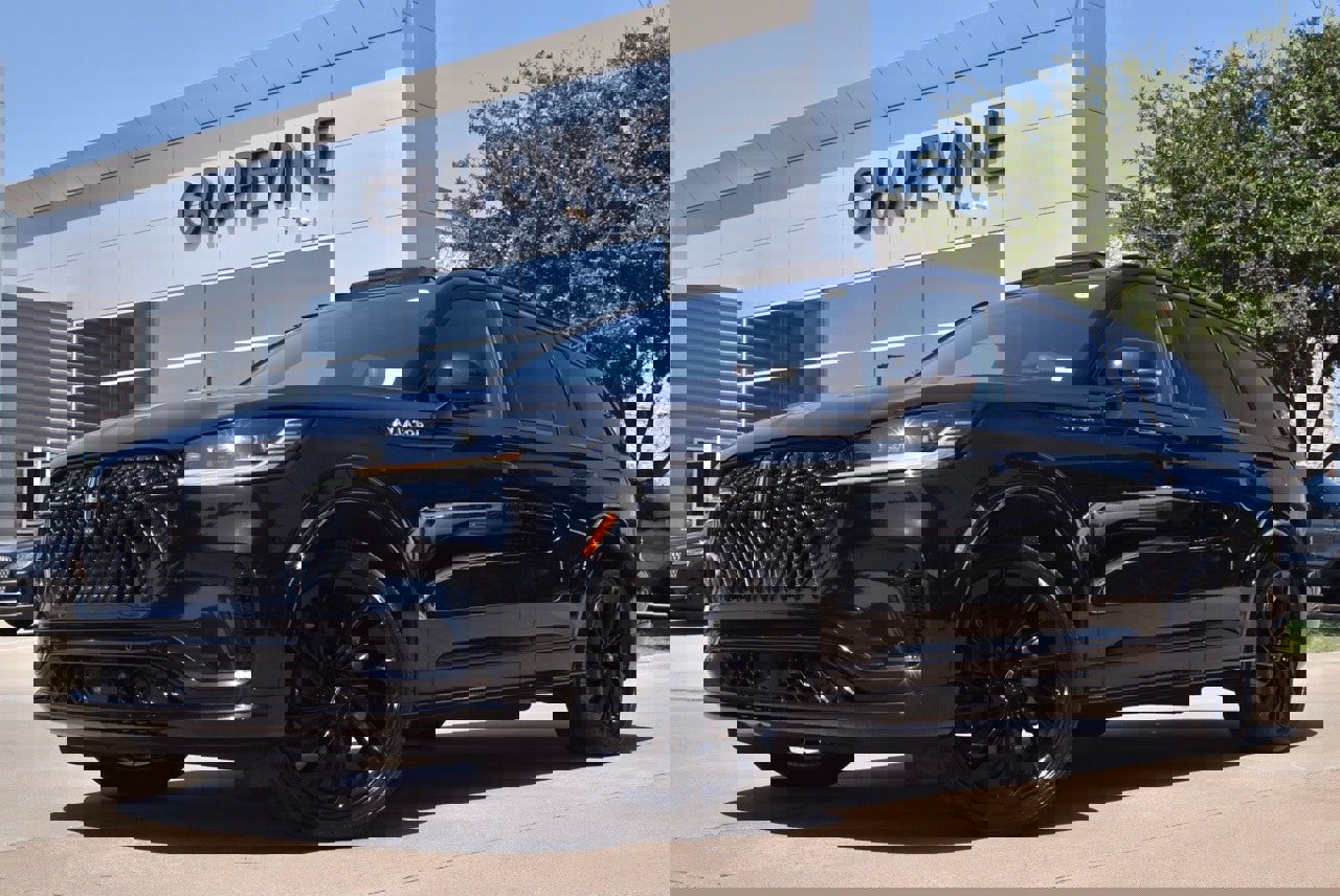 Certified 2025 Lincoln Aviator Reserve w/ Jet Appearance Package