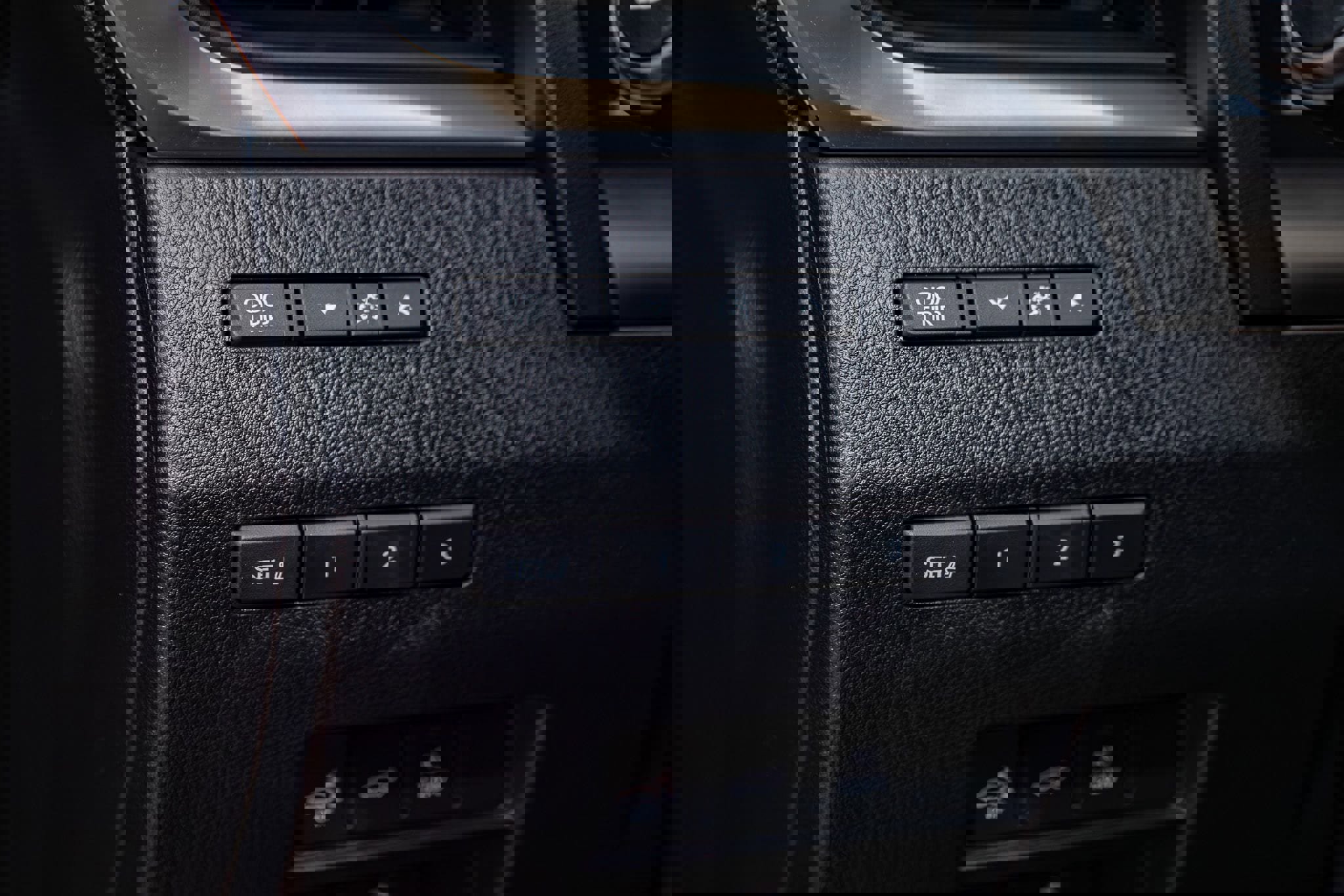 Used 2026 Lexus GX 550 Luxury+ w/ Accessory Package (2T) image 17