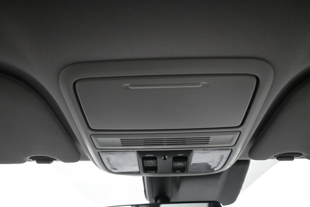 Used 2019 Honda Odyssey EX-L image 18