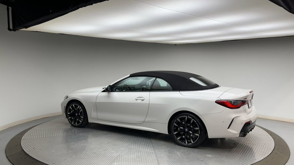 Used 2027 BMW 430i xDrive Convertible w/ M Sport Package AWD/4WD image 4