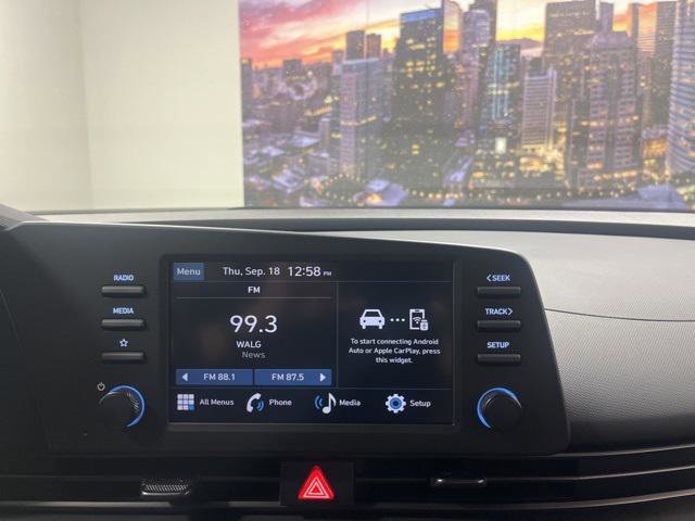 New 2025 Hyundai Elantra Sport image 16