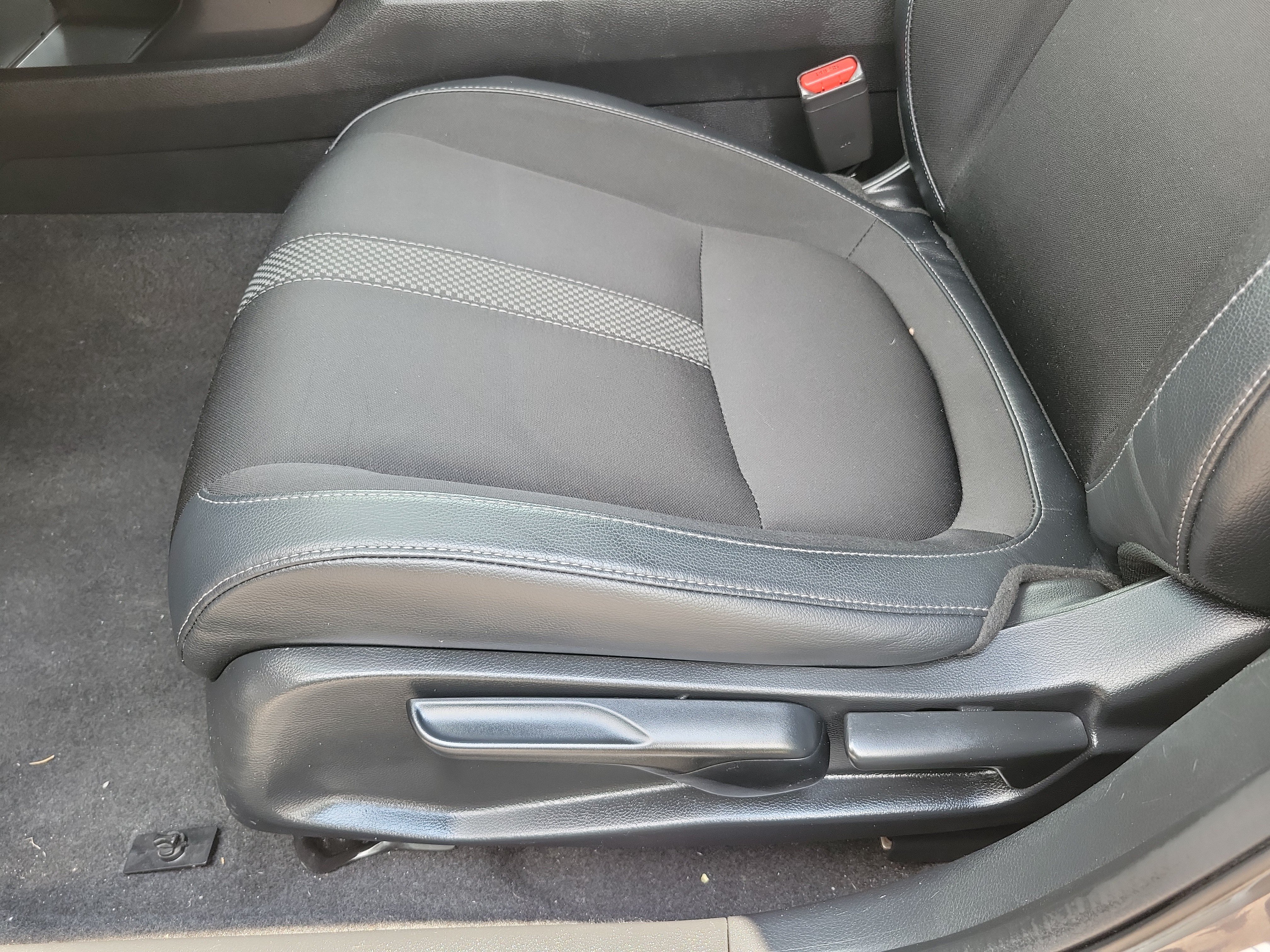Used 2021 Honda Civic Sport image 12