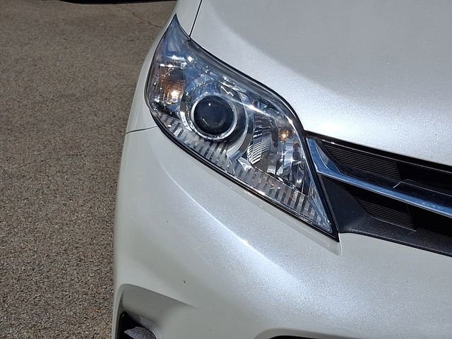 Used 2019 Toyota Sienna XLE Premium FWD image 9