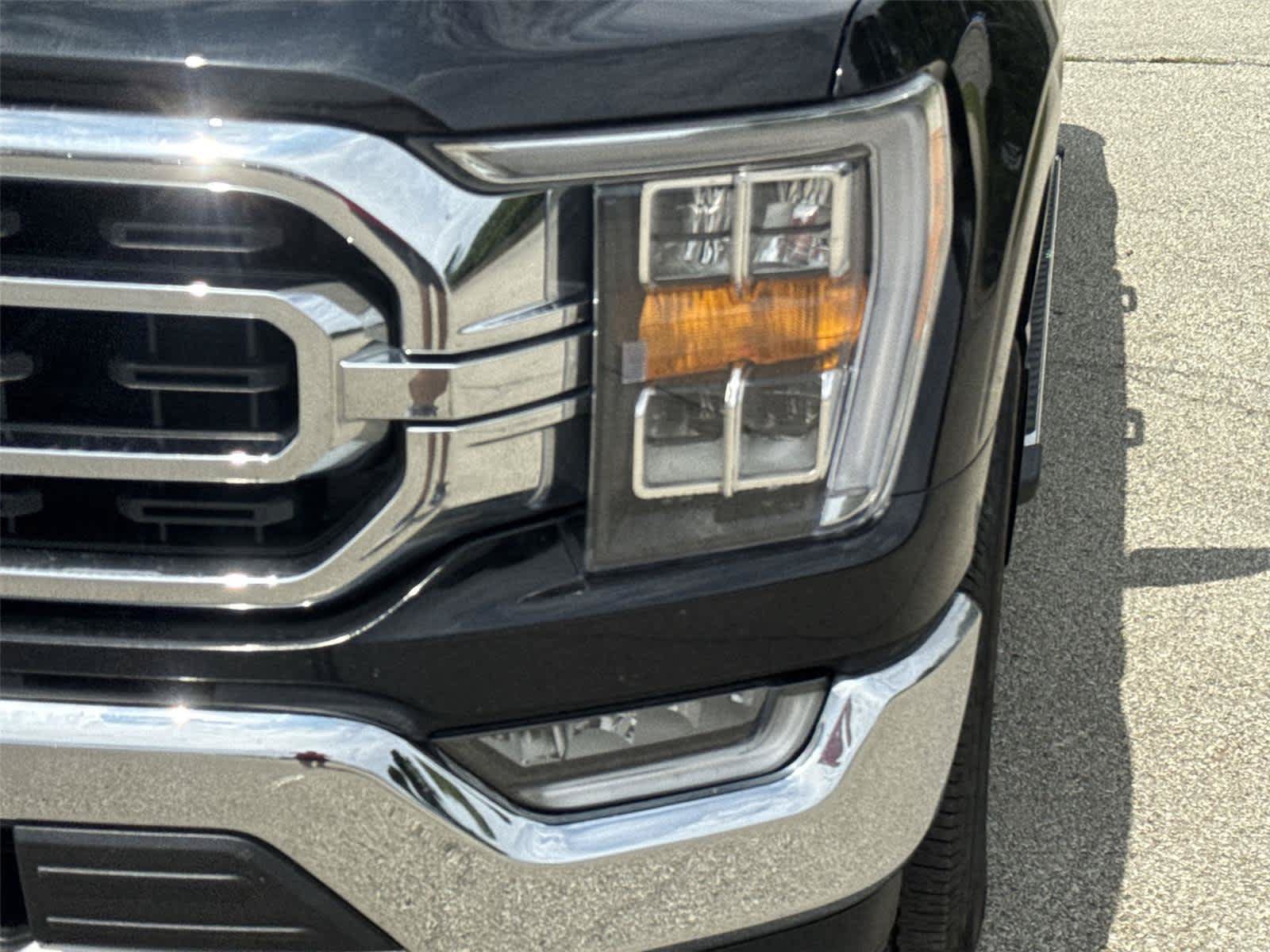 Used 2021 Ford F150 XLT w/ Equipment Group 302A High AWD/4WD image 9