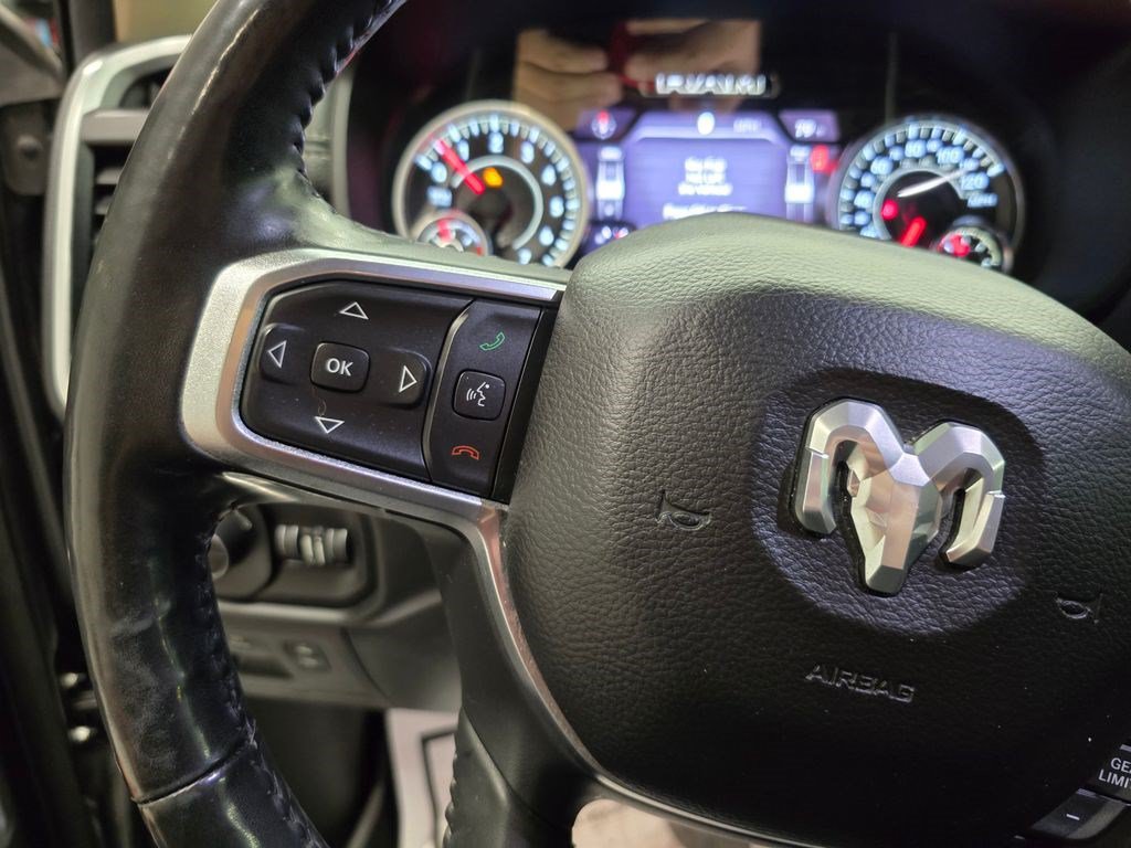 Used 2020 RAM 1500 Laramie RWD image 22