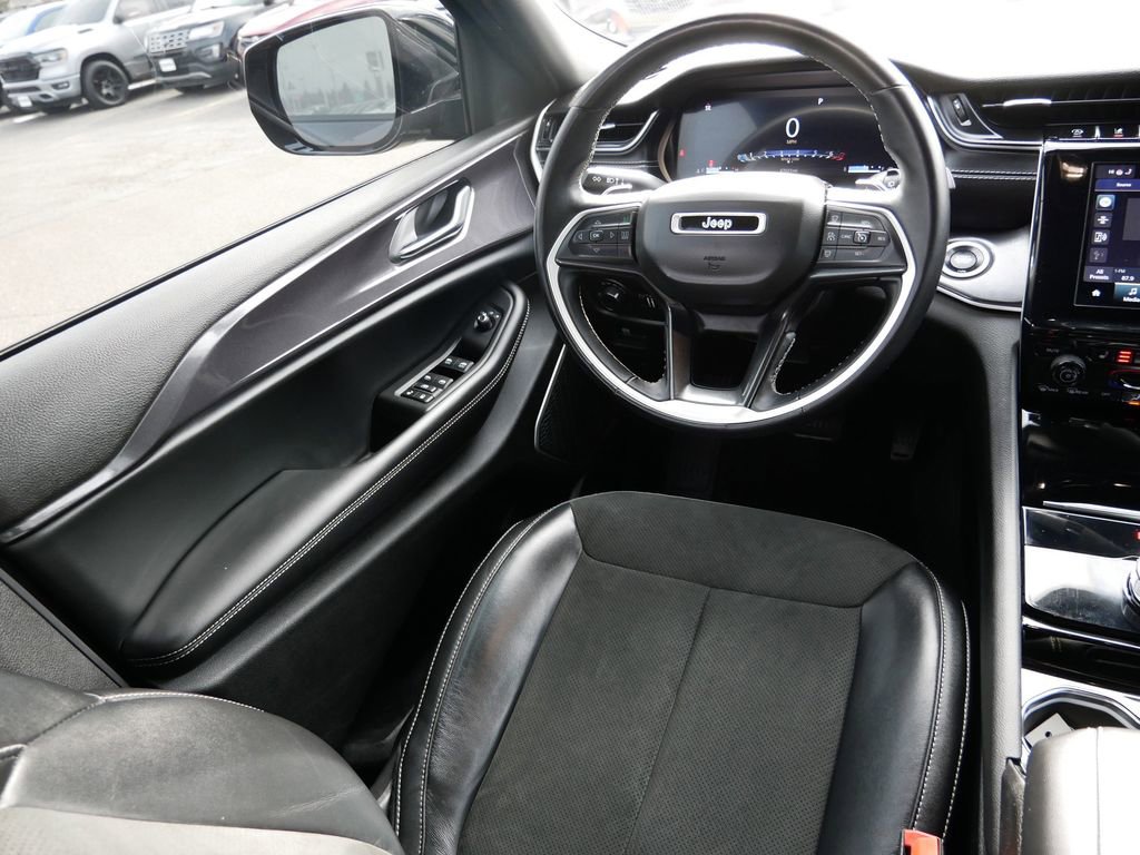 Used 2021 Jeep Grand Cherokee L Laredo AWD/4WD image 18