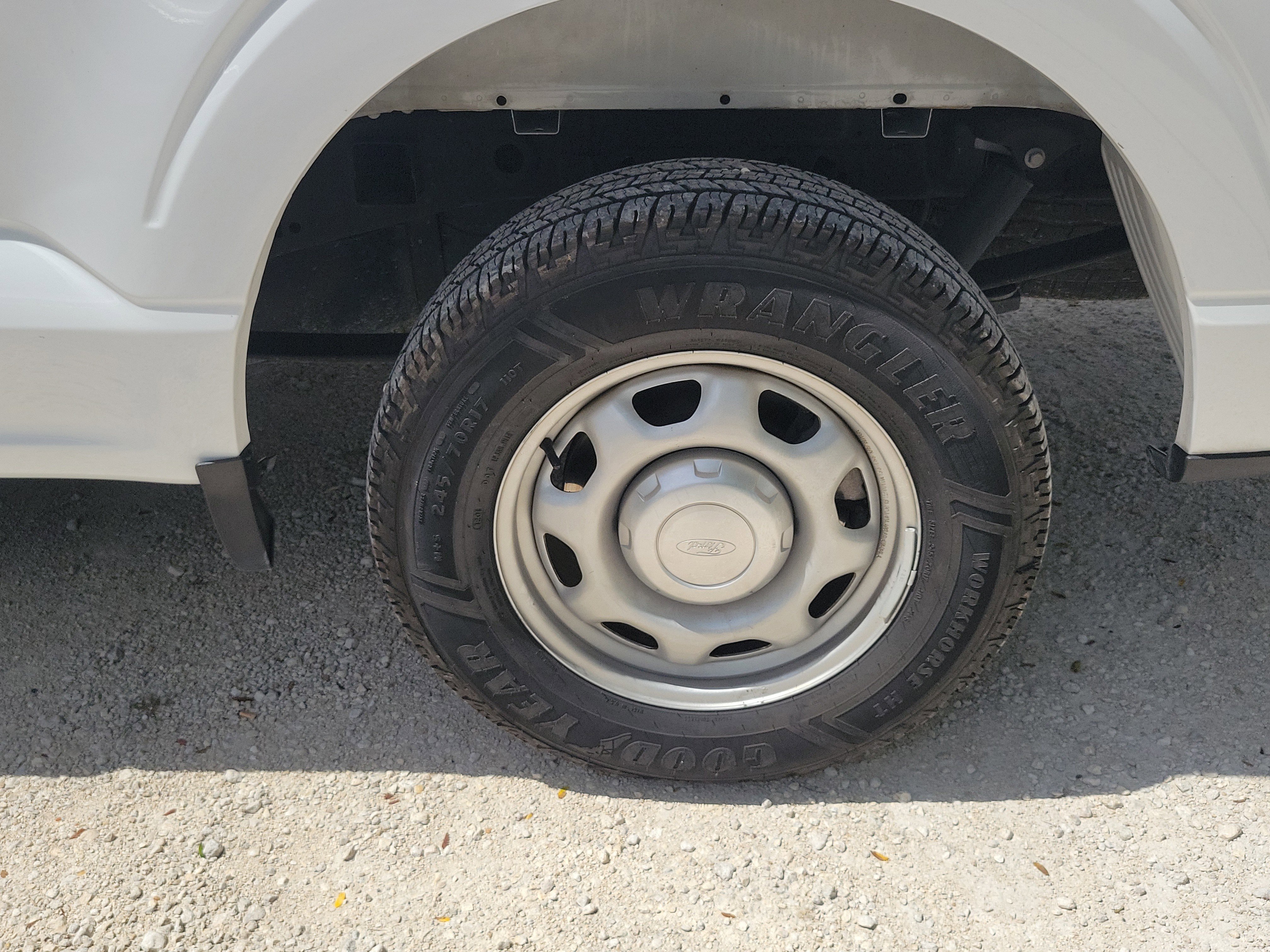 Used 2022 Ford F150 XL w/ Equipment Group 101A High RWD image 7