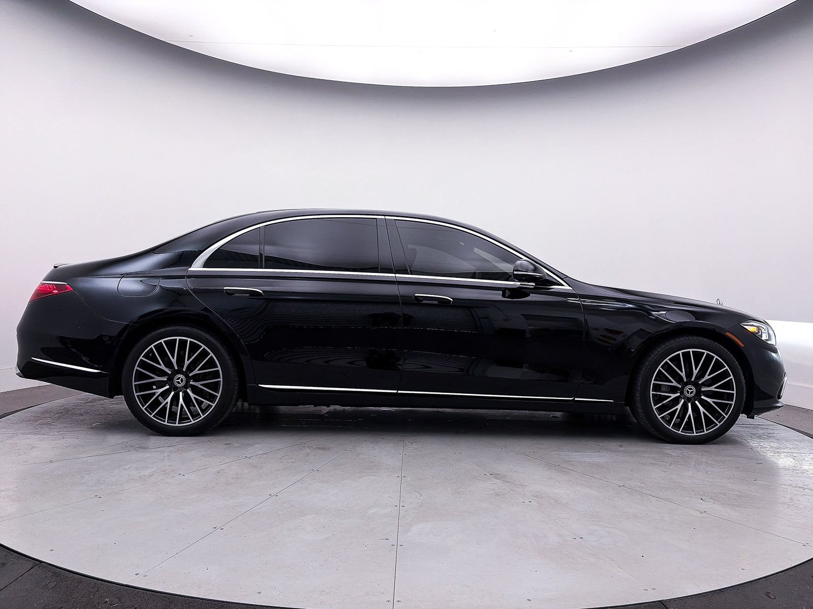 Used 2024 Mercedes-Benz S 580 4MATIC Sedan image 38