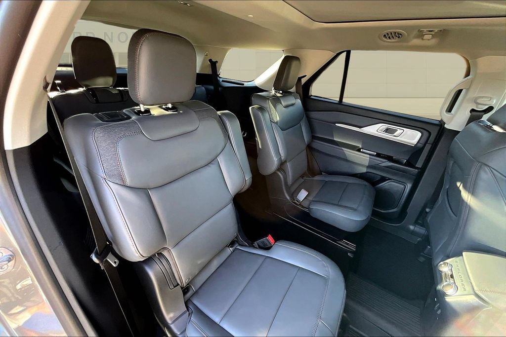 New 2026 Ford Explorer Active w/ Active Comfort Package AWD/4WD image 11