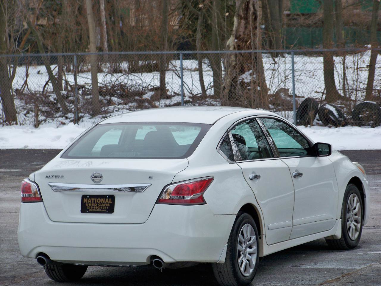 Used 2015 Nissan Altima 2.5 S w/ Power Driver Seat Package image 6