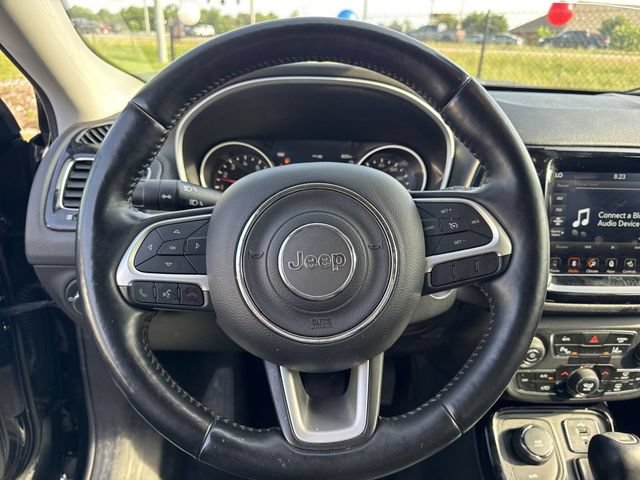 Used 2018 Jeep Compass Limited w/ Navigation Group AWD/4WD image 17