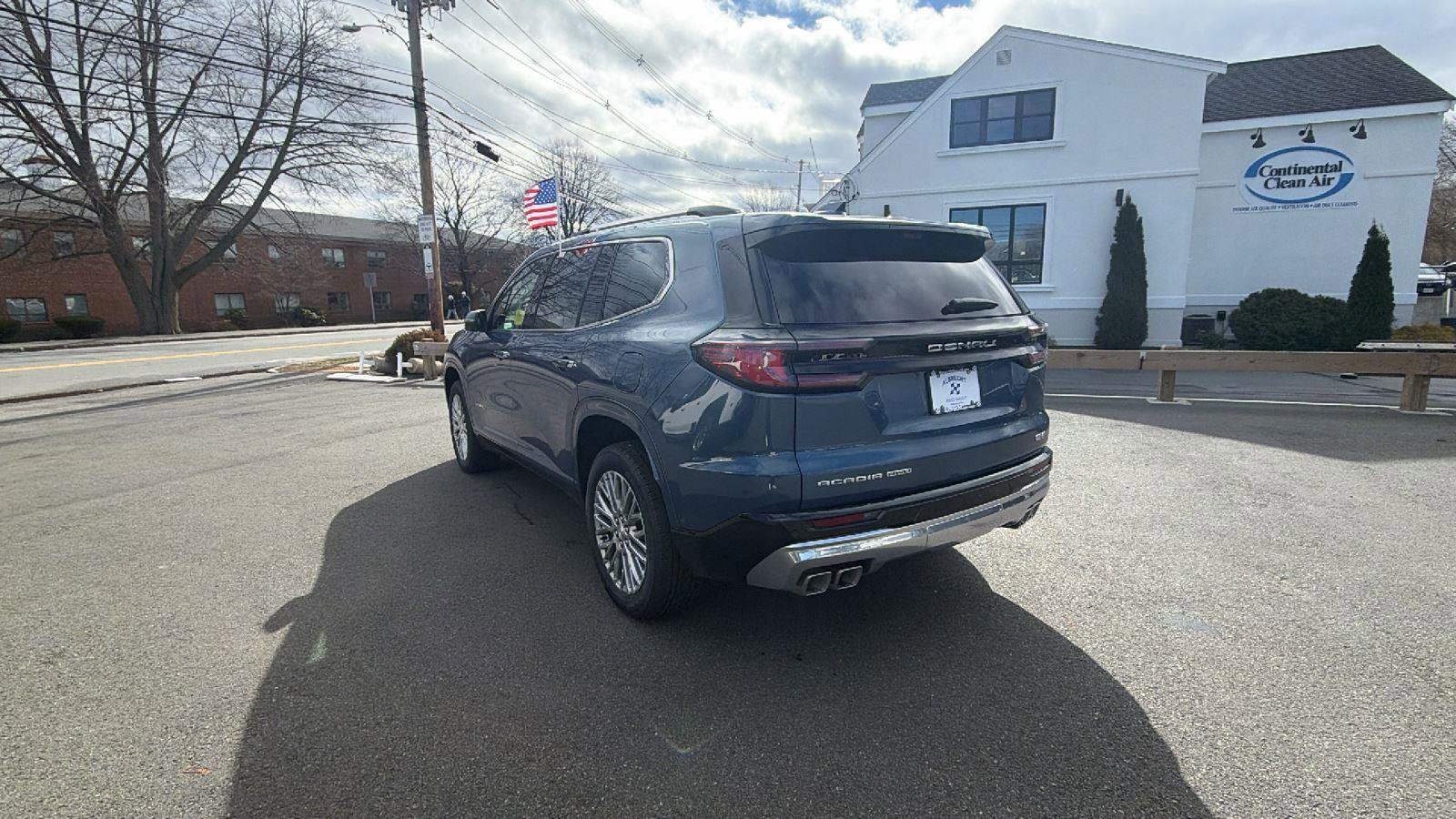 New 2026 GMC Acadia Denali w/ Super Cruise Package image 5