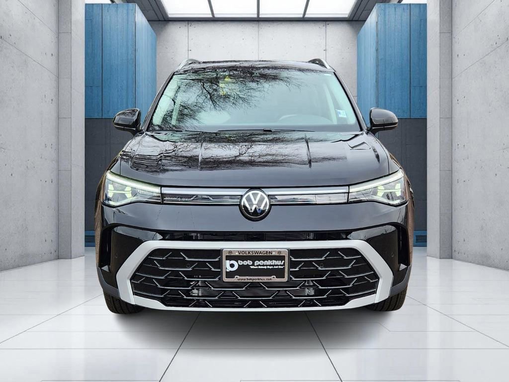 New 2026 Volkswagen Taos SEL image 24