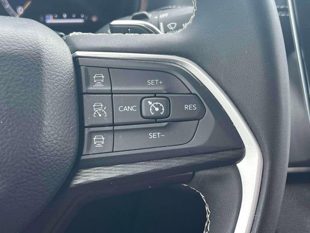 Used 2023 Jeep Grand Cherokee L Laredo RWD image 31