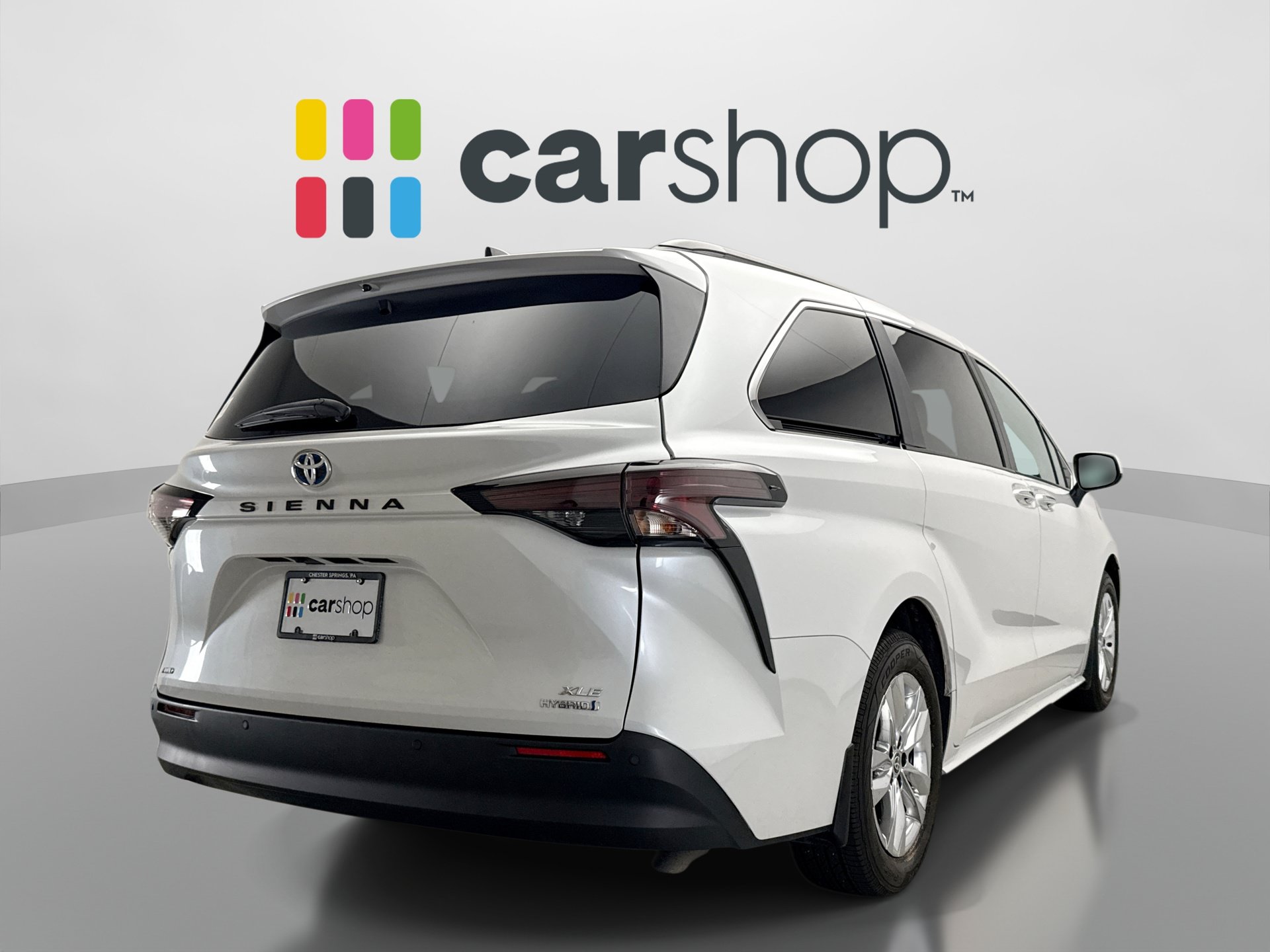 Used 2024 Toyota Sienna XLE w/ XLE Plus Package AWD/4WD image 5