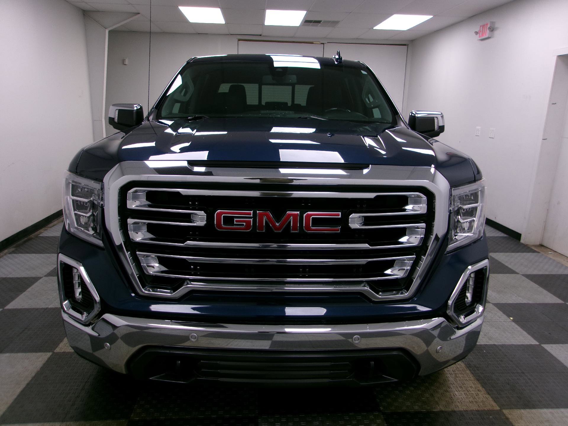 Used 2019 GMC Sierra 1500 SLT w/ SLT Premium Plus Package image 16