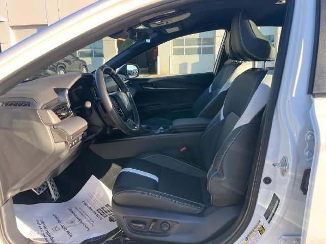 Used 2026 Toyota Camry SE FWD image 19