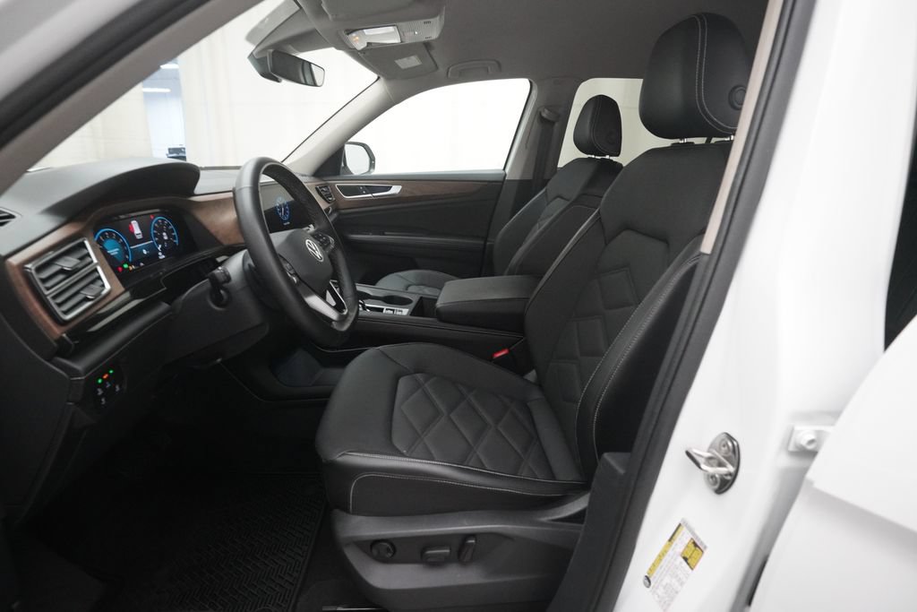 Used 2024 Volkswagen Atlas SE AWD/4WD image 7