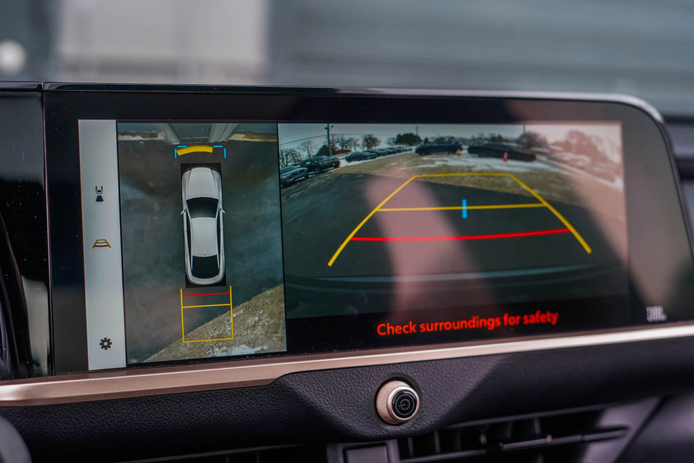 Used 2023 Toyota Crown Platinum image 21