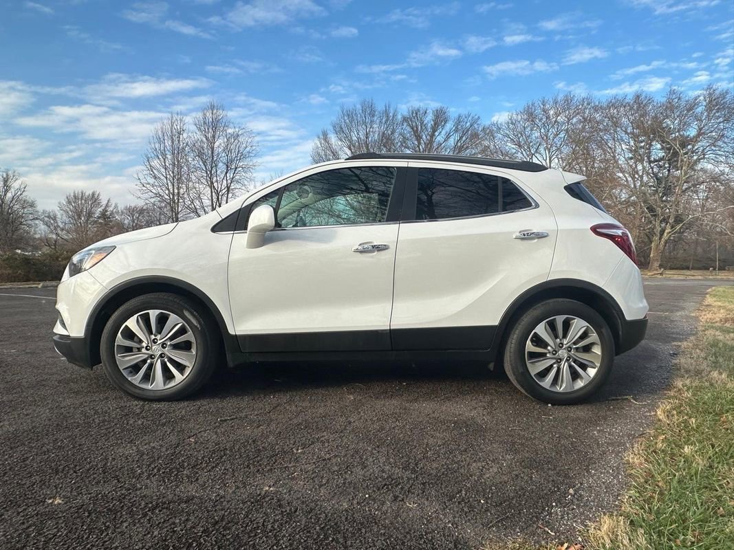 Used 2020 Buick Encore Preferred w/ Safety Package image 2