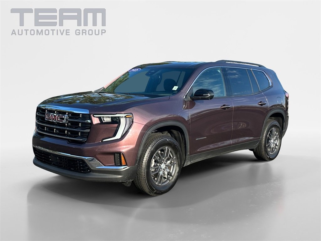 Used 2025 GMC Acadia Elevation image 3