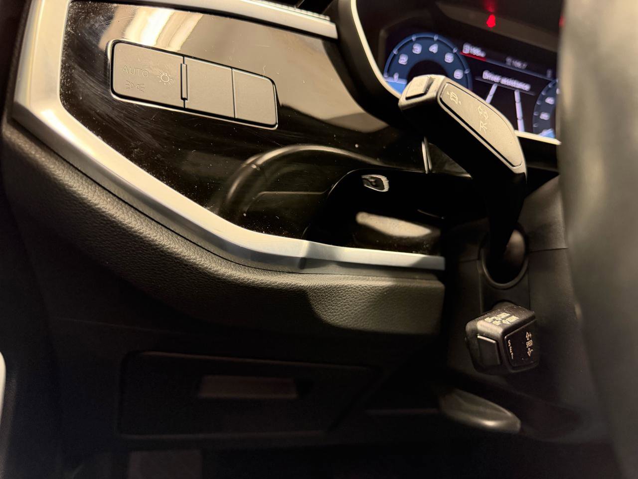 Used 2022 Audi Q3 2.0T Premium w/ Convenience Package image 24