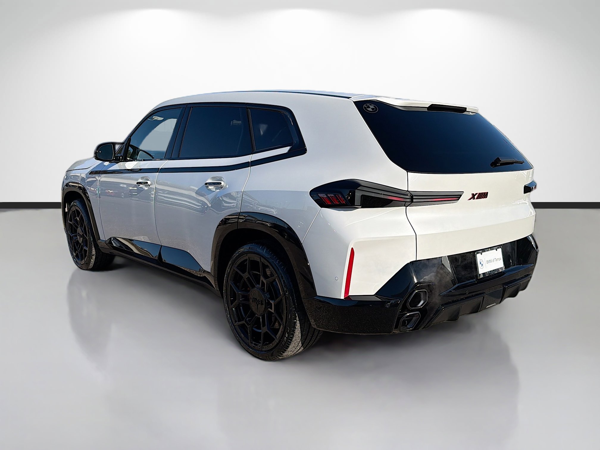 New 2026 BMW XM Label Red image 5