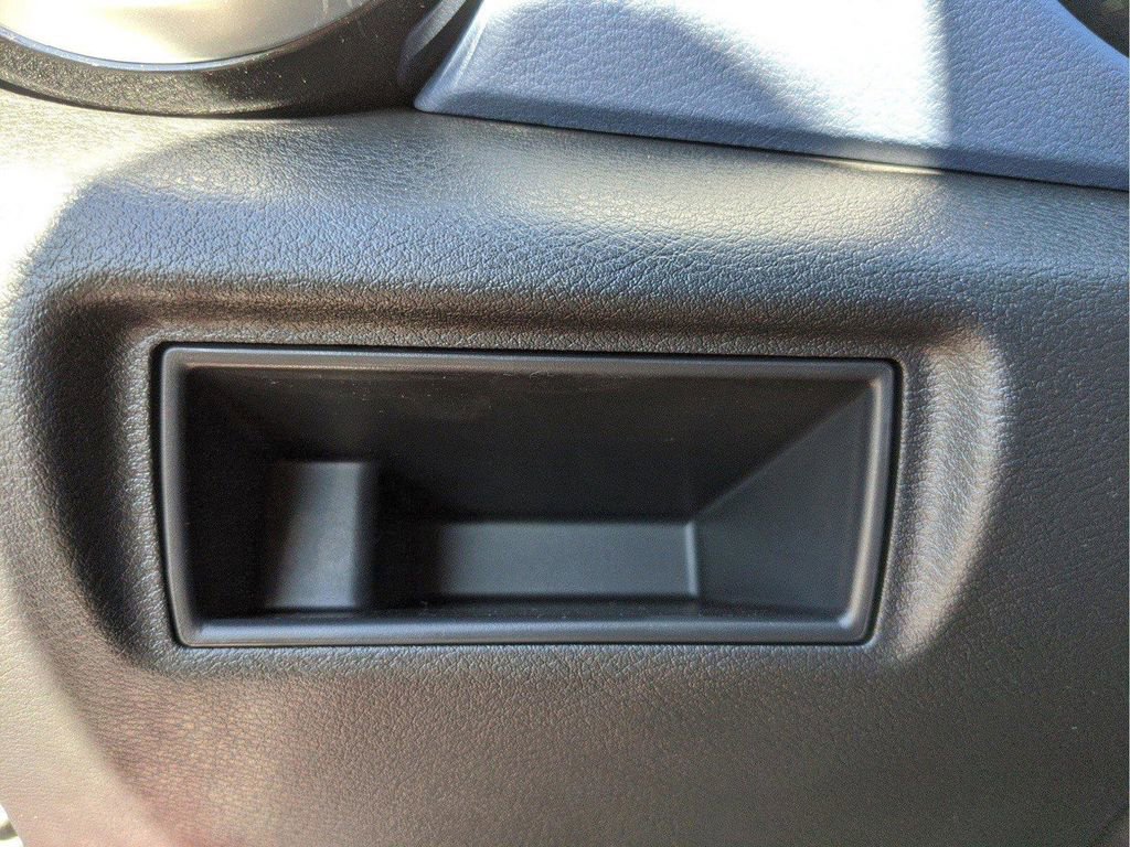 New 2025 Nissan Versa SV w/ Trunk Package FWD image 34