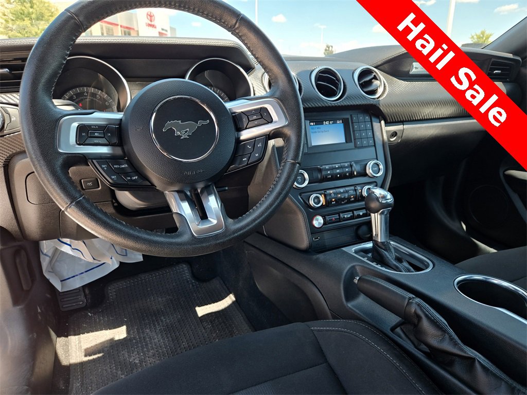 Used 2022 Ford Mustang EcoBoost image 22