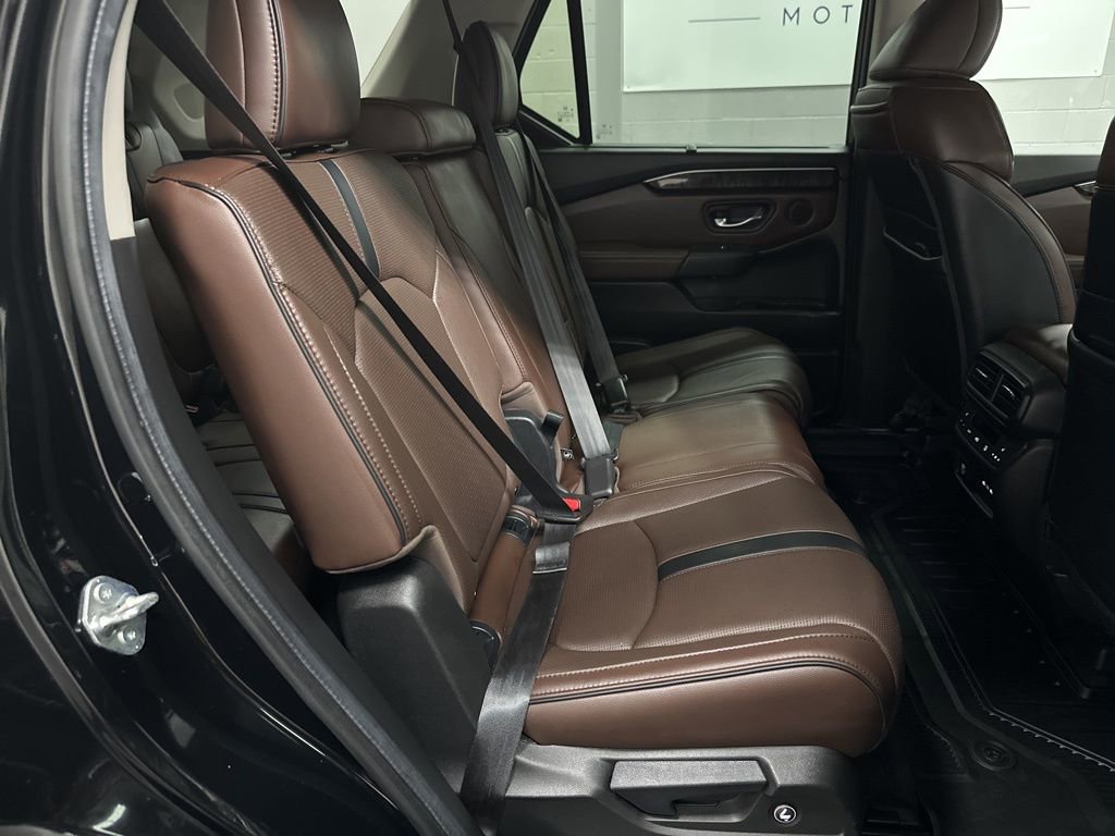 Used 2024 Honda Pilot Elite image 35
