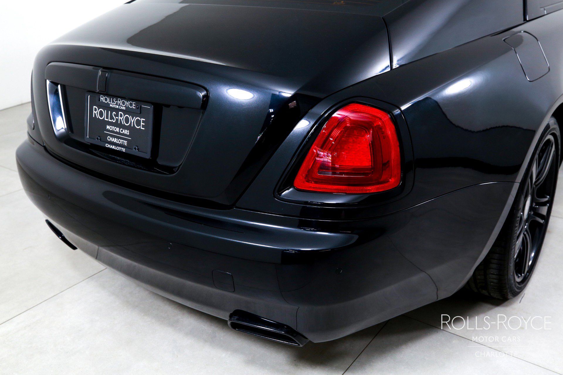 Used 2020 Rolls-Royce Wraith image 35