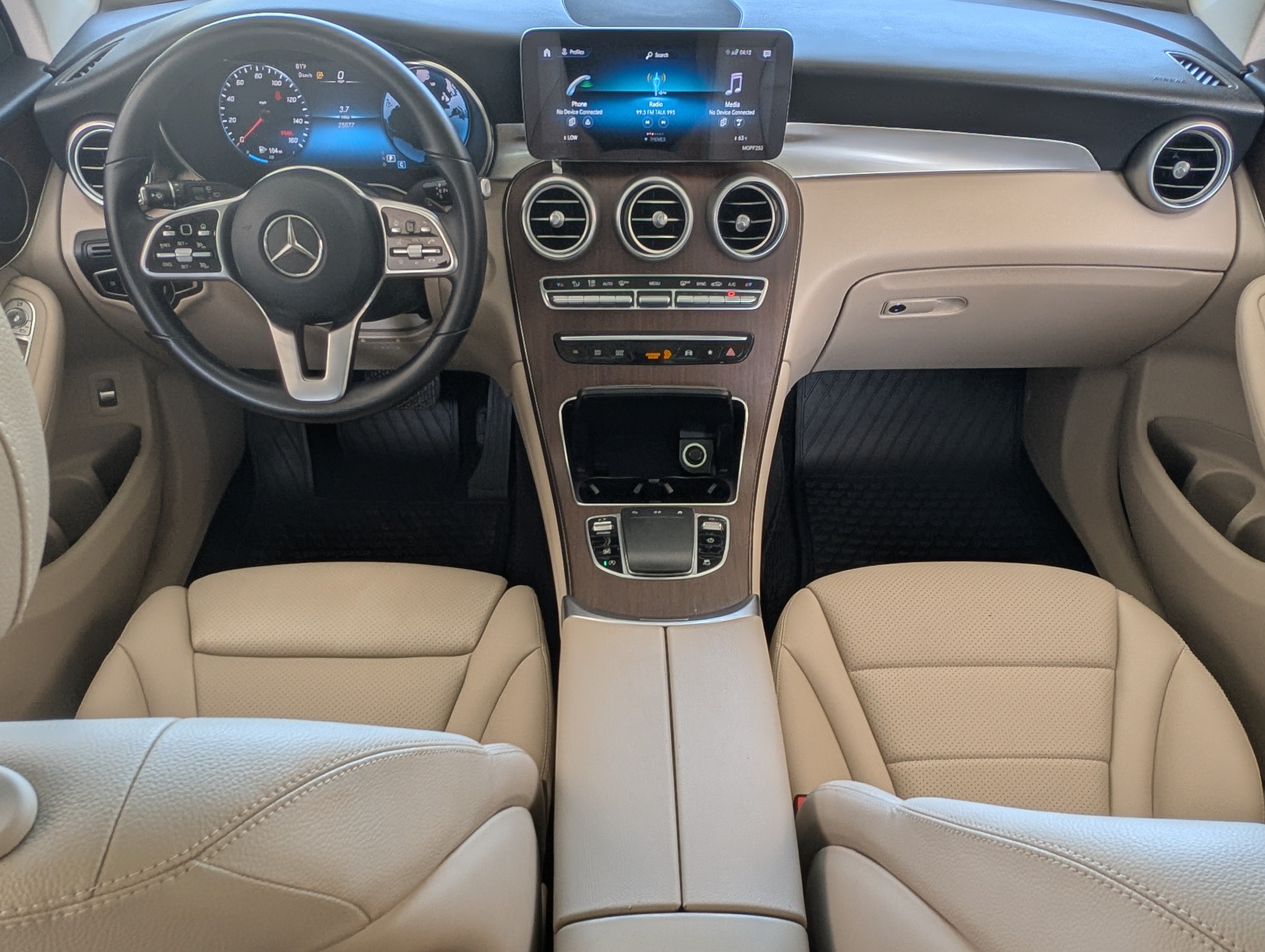 Used 2020 Mercedes-Benz GLC 300 image 23